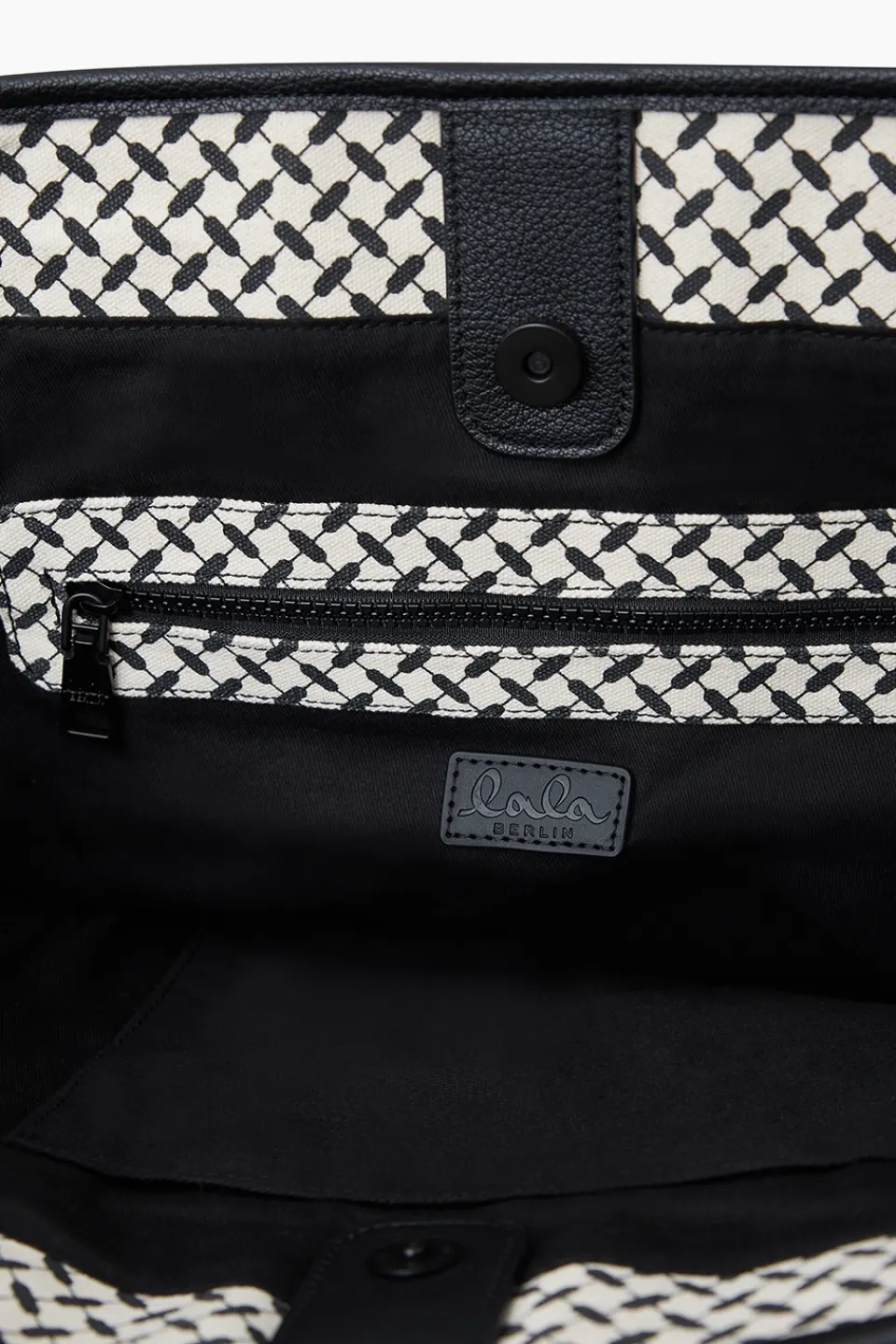 Lala Berlin East West Tote Merge canvas heritage stripe black heritagestripeblack Best Sale
